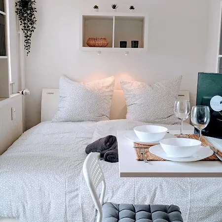 Apartman Lenastay L Tiny In Location Kaiserslautern